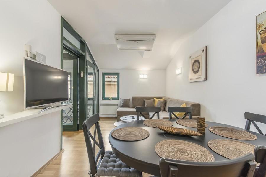 Apartment Matea Novigrad Istria Eksteriør bilde